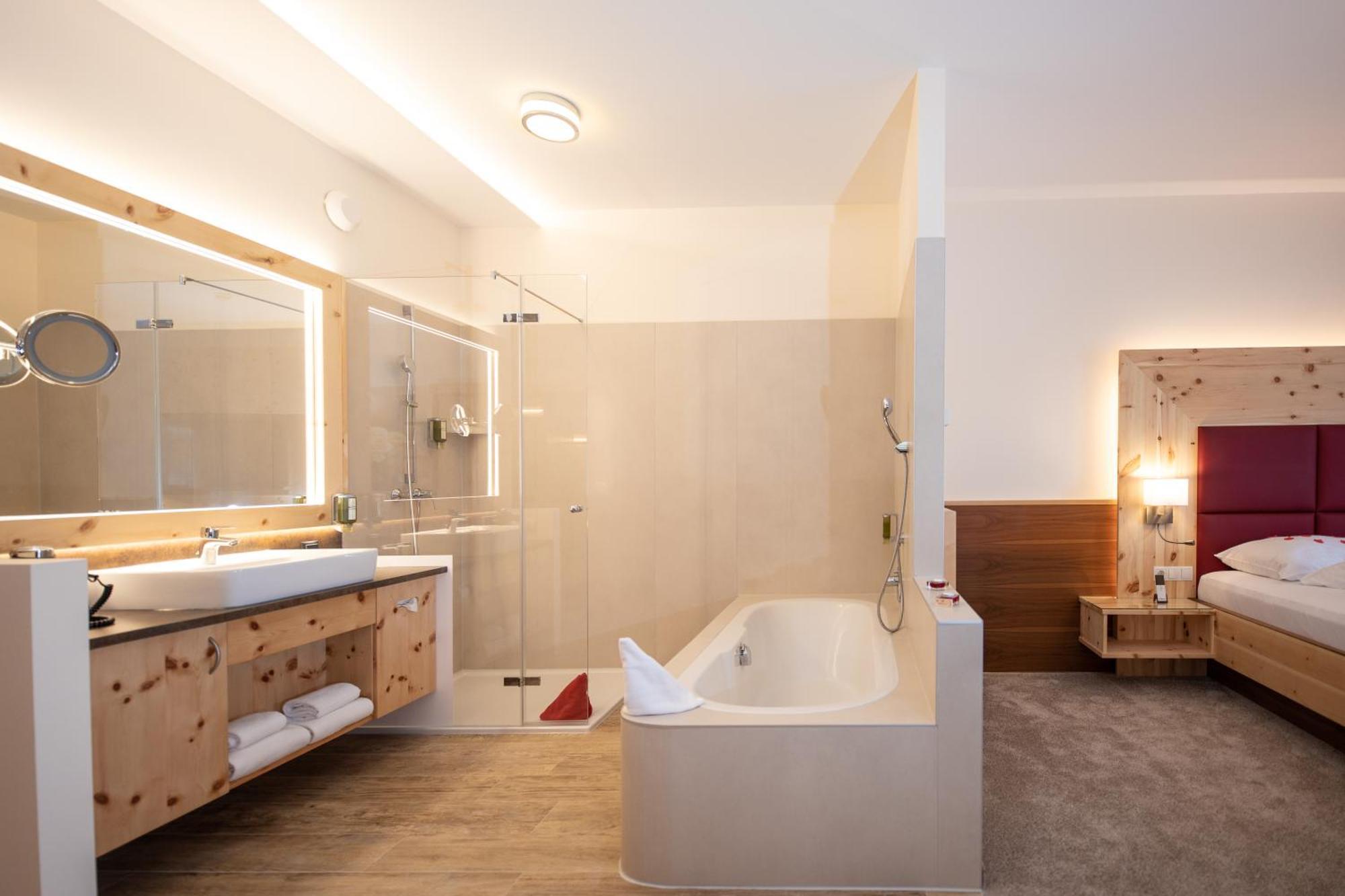 Thermenhotel Puchasplus שטגרסבאך מראה חיצוני תמונה