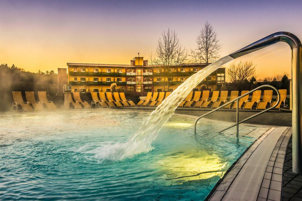 Thermenhotel Puchasplus שטגרסבאך מראה חיצוני תמונה